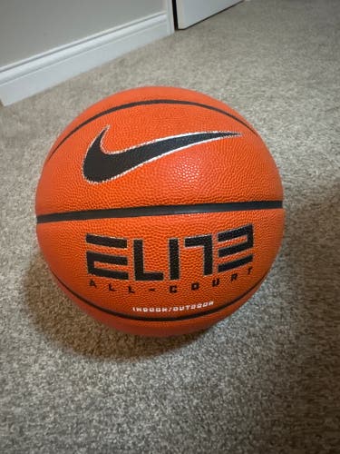 Nike Basketball (Used)