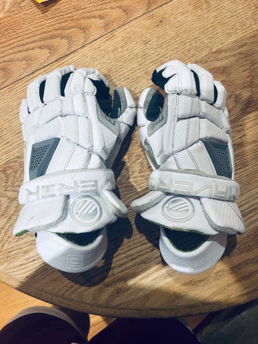Maverik M5 Lacrosse Gloves 12" (Used)