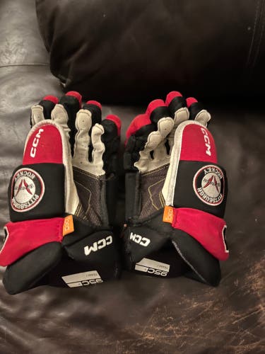 Pittsburgh Vengeance USPHL CCM Gloves
