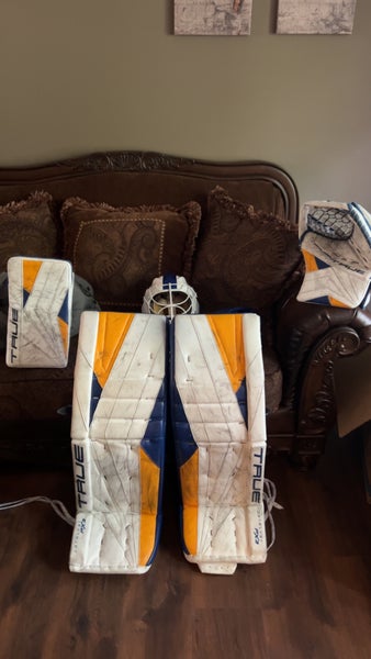 35" +2 True PX3 Goalie Full Set Pro Stock