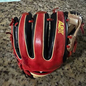 Wilson RH A2K Datdude Baseball Glove 11.5" (Used)