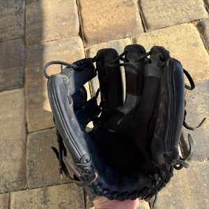 Infield Nokona SKN Baseball Glove