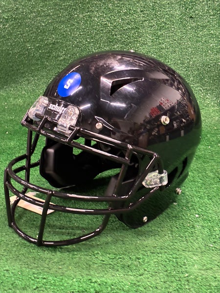 Youth Small Schutt Vengeance A11 Helmet (Used)