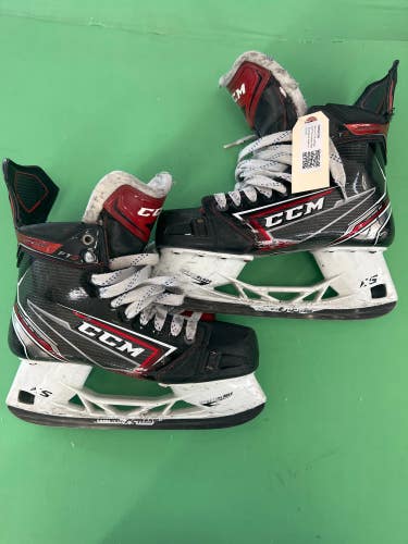 Senior CCM JetSpeed FT2 Hockey Skates | Size 8