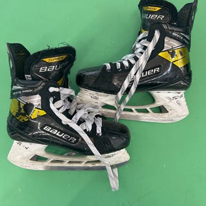 Senior Bauer Supreme Ignite Pro+ Hockey Skates | Size 6.5 Fit 3