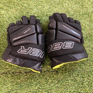 Black Junior Bauer Vapor X2.9 Gloves 12" (Used)