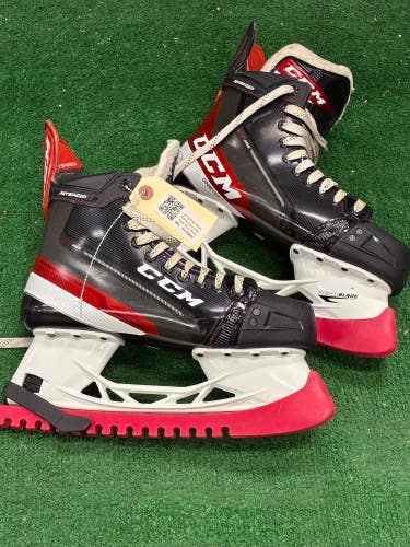 Senior CCM JetSpeed FT485 Hockey Skates Regular Width 8.5 (Used)