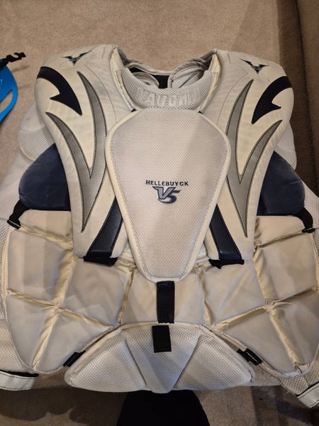 Connor Hellebuyck XL Vaughn Velocity V5 Goalie Chest Protector Pro Stock (Used)