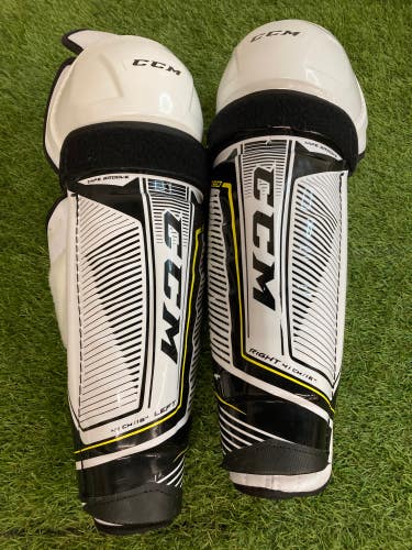 Senior CCM Tacks 9060 Shin Pads 16" (Used)