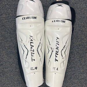 Senior Tron Shin Pads 17" (Used)