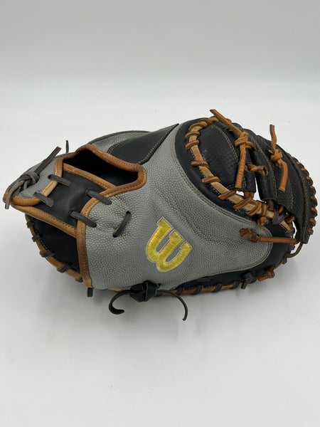 Wilson a2000 SCM1D 33.5 catchers mitt baseball glove