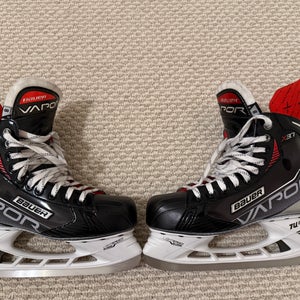 2021 Bauer Vapor 3X Hockey Skates Regular Width 8 (Used)