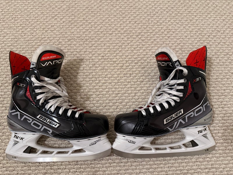 2021 Bauer Vapor 3X Hockey Skates Regular Width 8 (Used)