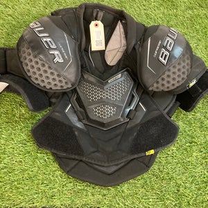 Medium Intermediate Bauer Supreme M3 Shoulder Pads (Used)