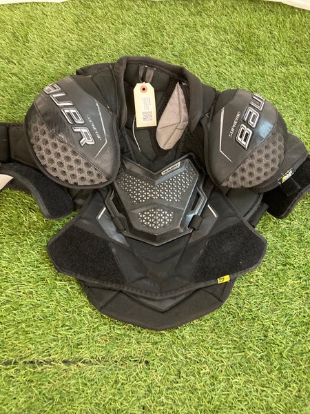 Medium Intermediate Bauer Supreme M3 Shoulder Pads (Used)