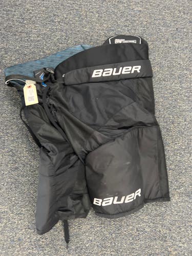 Senior Large Bauer X Hockey Pants (Used)