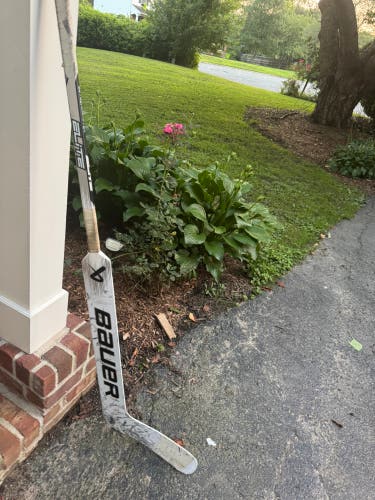 Senior Bauer Elite Regular Goalie Stick (Used)
