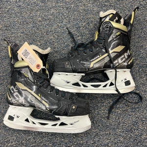 Intermediate CCM Tacks AS-590 Hockey Skates Size 5 (Used)