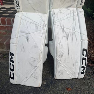 32"  CCM Axis A2.9 Goalie Leg Pads (Used)