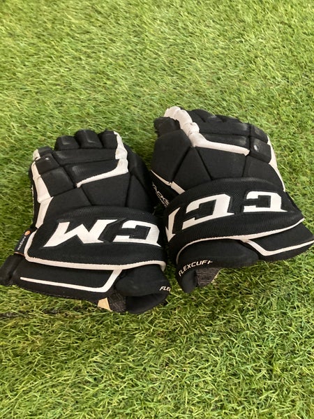 Black CCM Tacks 9060 Gloves 11" (Used)