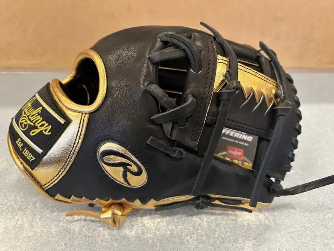 Rawlings Heart of the Hide Gold Glove Club: PRO-GOLDYVIII 11.50" Glove - RHT