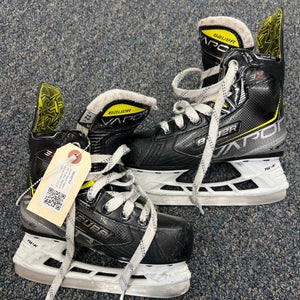 Youth Bauer Vapor 3X Hockey Skates Regular Width 12.5 (Used)