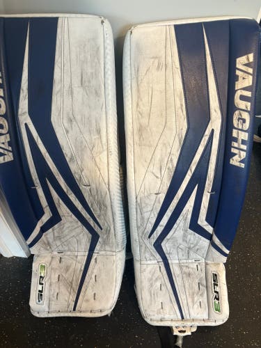 Vaughn 32+2 goalie pads