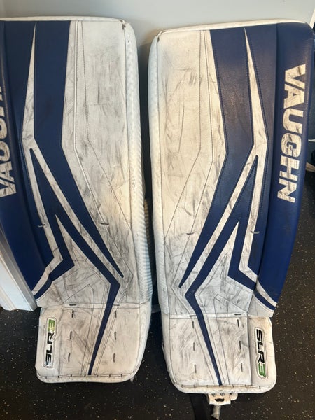 Vaughn 32+2 goalie pads