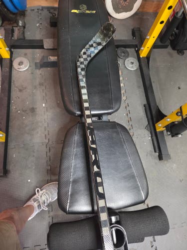 Red Lite Right Handed Hockey Stick Mid Pattern (Used)