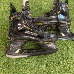 Senior Bauer Supreme 2S Pro Hockey Skates Regular Width 7.5 (Used)