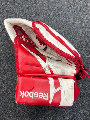 Senior Reebok Revoke Pro Goalie Gloves & Blockers Regular (Used)