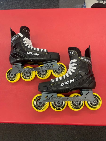 New CCM 9350 ROLLER HOCKEY SKATES SIZE 7 D