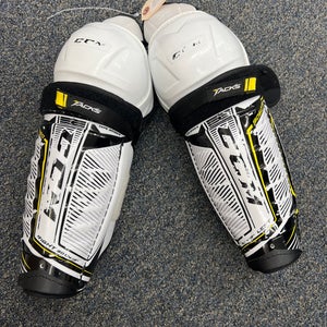 Junior CCM Tacks 9060 Shin Pads 12" (Used)