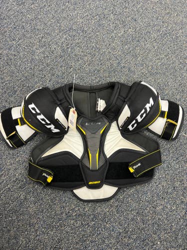 Small Senior CCM Tacks 9060 Shoulder Pads (Used)
