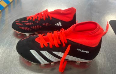 Used Adidas Soccer Cleats Black Junior 04 11497-S000150624