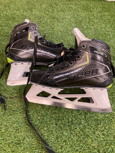 Senior Bauer Elite Hockey Goalie Skates Size 6 (Used)