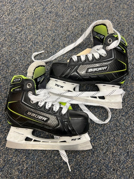 Youth Bauer GSX Hockey Goalie Skates 11 (Used)