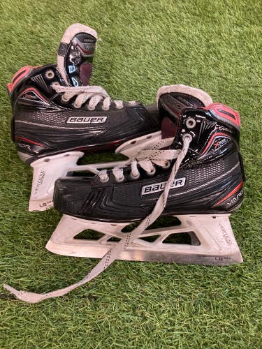 Bauer Vapor X900 Hockey Goalie Skates | Intermediate 4.5 (Regular)
