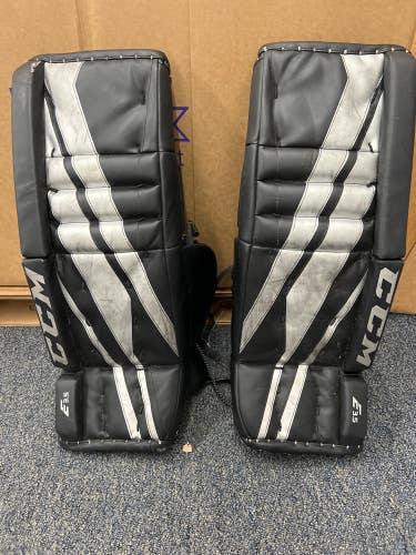 Junior CCM Extreme Flex E3.9 Goalie Leg Pads | 26" + 1