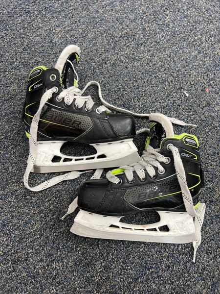 Youth Bauer GSX Hockey Goalie Skates | Size 12Y