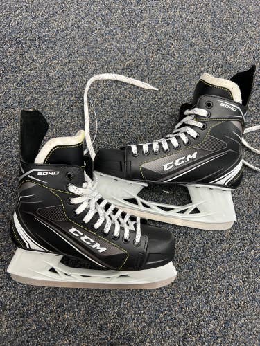 Senior CCM Tacks 9040 Hockey Skates | Size 7