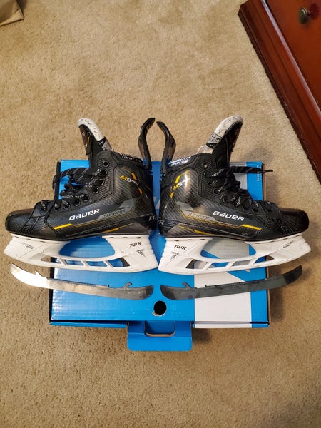 2022 Bauer Supreme M5 Pro Hockey Skates 6.5 (Used) with FLY Ti runners