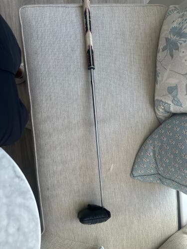 Black Men's TaylorMade Mallet Spider Tour Left Hand Putter 34.5" (Used)
