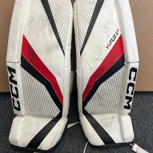 26" Youth CCM YTFLEX 3 Goalie Leg Pads