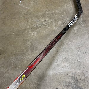 Intermediate Bauer Vapor Hyperlite Hockey Stick Left Hand P88 (Cut-1")