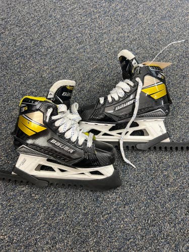 Intermediate Bauer Supreme 3S Hockey Goalie Skates | Size 4