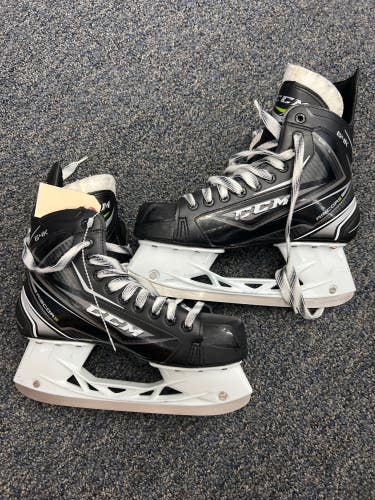 Senior CCM 65K Hockey Skates | Size 8.5