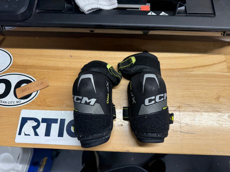Large Youth CCM Tacks xf pro Elbow Pads (Used)
