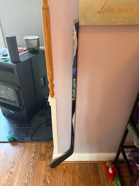 Youth Bauer Vapor FlyLite Right Handed Hockey Stick P92 (Used)