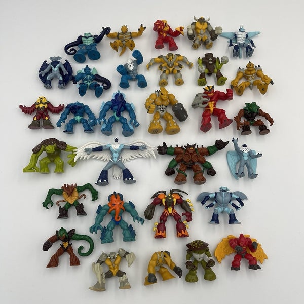 Huge Lot of 30 Gormiti Giochi Preziosi PVC Figures Monsters Lot Bundle